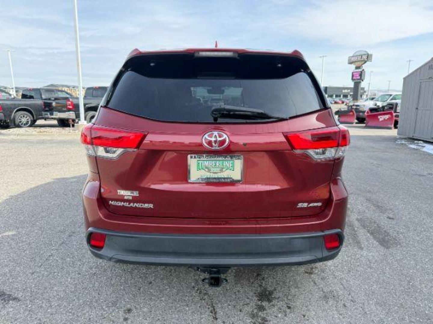 2018 Salsa Red Pearl /Black Toyota Highlander (5TDJZRFHXJS) with an 35L V-6 portdirect injection engine, Automatic transmission, located at 1175 N Woodruff Ave, Idaho Falls, ID, 83401, 43.506901, -111.999657 - At Timberline Auto, finding a great deal on your next vehicle is always easy! Our experienced sales staff's goal is to help find you the right vehicle at the right price! Our knowledgeable finance department has options for almost any credit score. We offer extended service contract options to prote - Photo#31