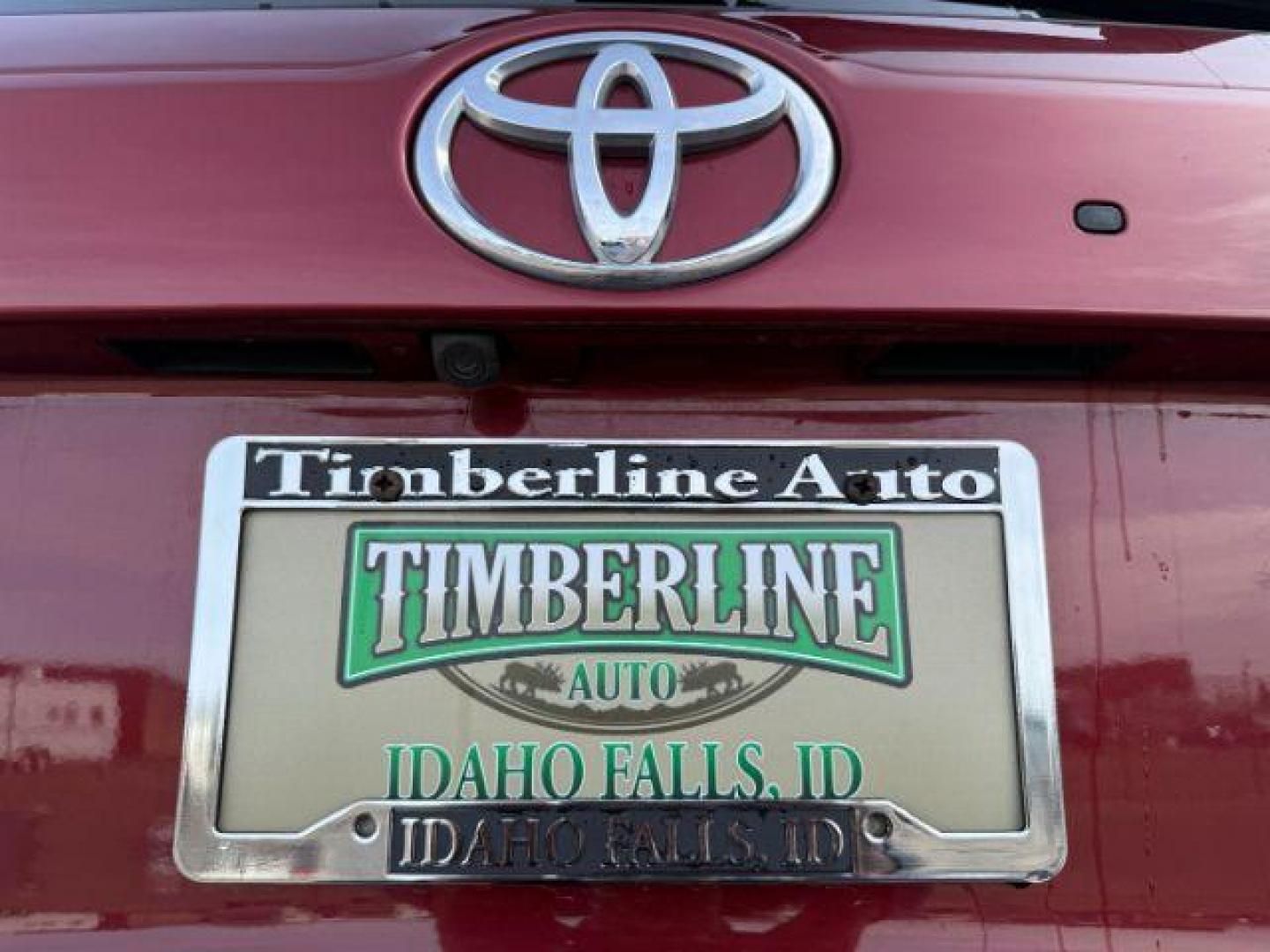 2018 Salsa Red Pearl /Black Toyota Highlander (5TDJZRFHXJS) with an 35L V-6 portdirect injection engine, Automatic transmission, located at 1175 N Woodruff Ave, Idaho Falls, ID, 83401, 43.506901, -111.999657 - At Timberline Auto, finding a great deal on your next vehicle is always easy! Our experienced sales staff's goal is to help find you the right vehicle at the right price! Our knowledgeable finance department has options for almost any credit score. We offer extended service contract options to prote - Photo#32