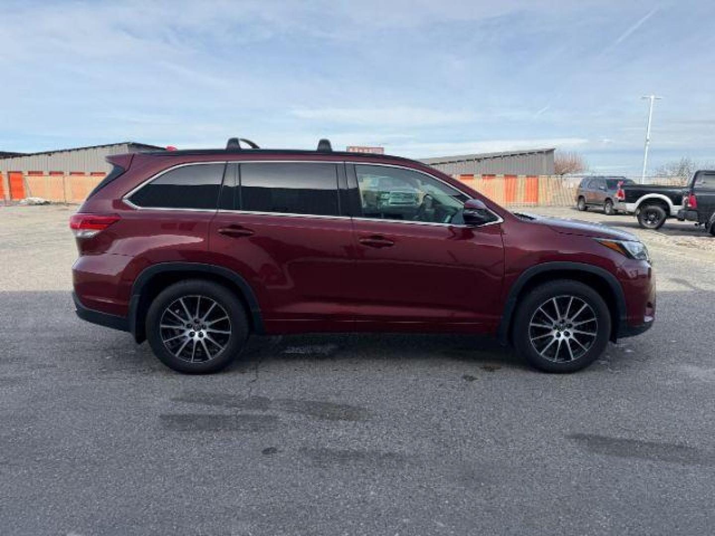 2018 Salsa Red Pearl /Black Toyota Highlander (5TDJZRFHXJS) with an 35L V-6 portdirect injection engine, Automatic transmission, located at 1175 N Woodruff Ave, Idaho Falls, ID, 83401, 43.506901, -111.999657 - At Timberline Auto, finding a great deal on your next vehicle is always easy! Our experienced sales staff's goal is to help find you the right vehicle at the right price! Our knowledgeable finance department has options for almost any credit score. We offer extended service contract options to prote - Photo#37
