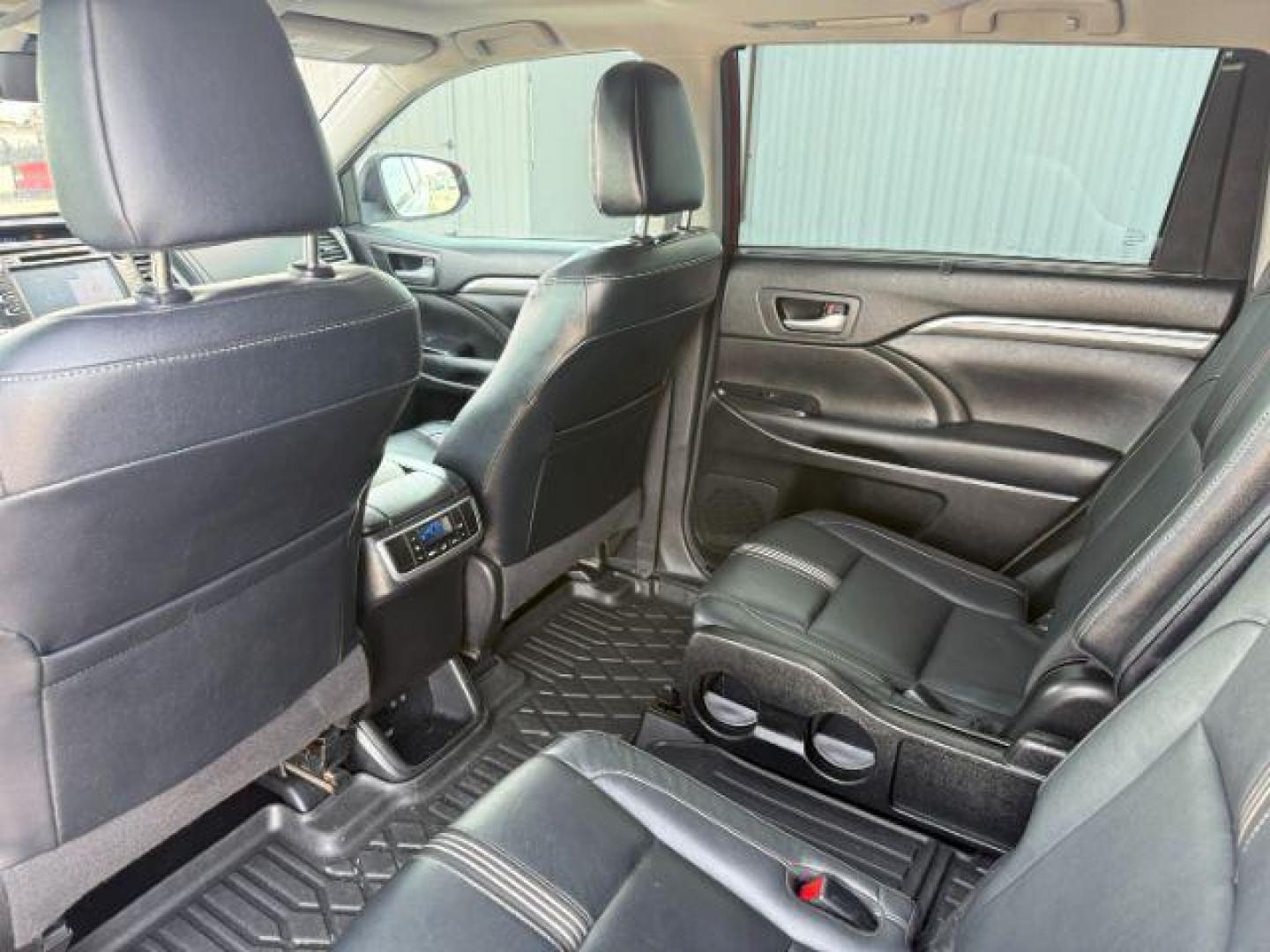 2018 Salsa Red Pearl /Black Toyota Highlander (5TDJZRFHXJS) with an 35L V-6 portdirect injection engine, Automatic transmission, located at 1175 N Woodruff Ave, Idaho Falls, ID, 83401, 43.506901, -111.999657 - At Timberline Auto, finding a great deal on your next vehicle is always easy! Our experienced sales staff's goal is to help find you the right vehicle at the right price! Our knowledgeable finance department has options for almost any credit score. We offer extended service contract options to prote - Photo#54