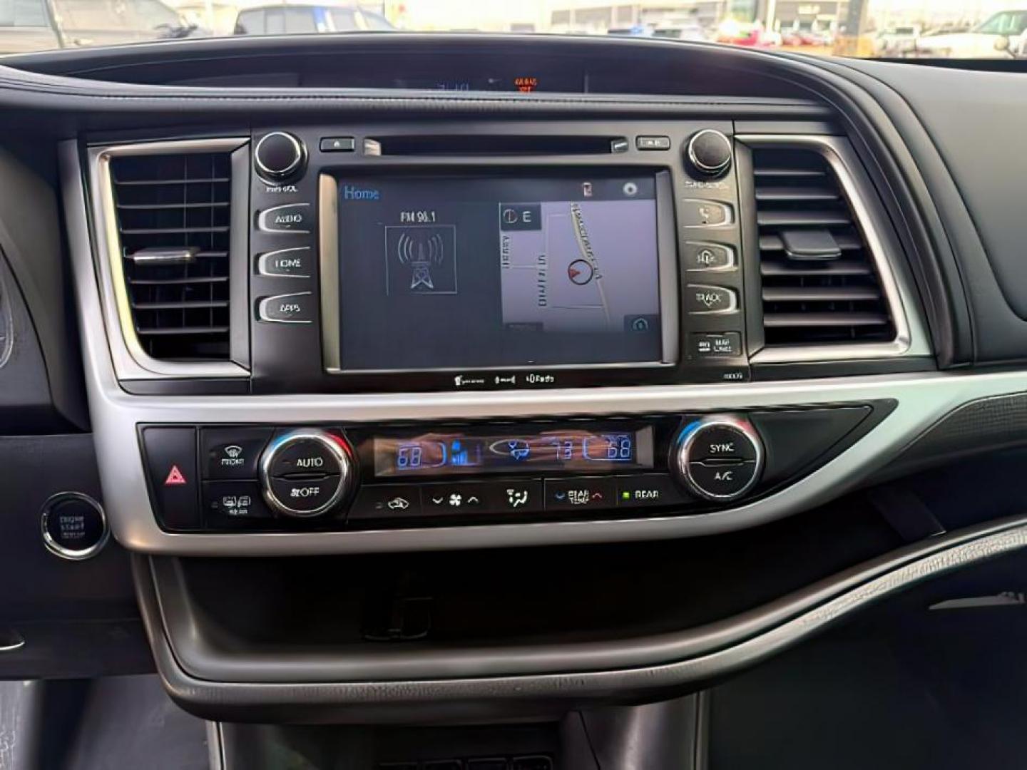 2018 Salsa Red Pearl /Black Toyota Highlander (5TDJZRFHXJS) with an 35L V-6 portdirect injection engine, Automatic transmission, located at 1175 N Woodruff Ave, Idaho Falls, ID, 83401, 43.506901, -111.999657 - At Timberline Auto, finding a great deal on your next vehicle is always easy! Our experienced sales staff's goal is to help find you the right vehicle at the right price! Our knowledgeable finance department has options for almost any credit score. We offer extended service contract options to prote - Photo#17