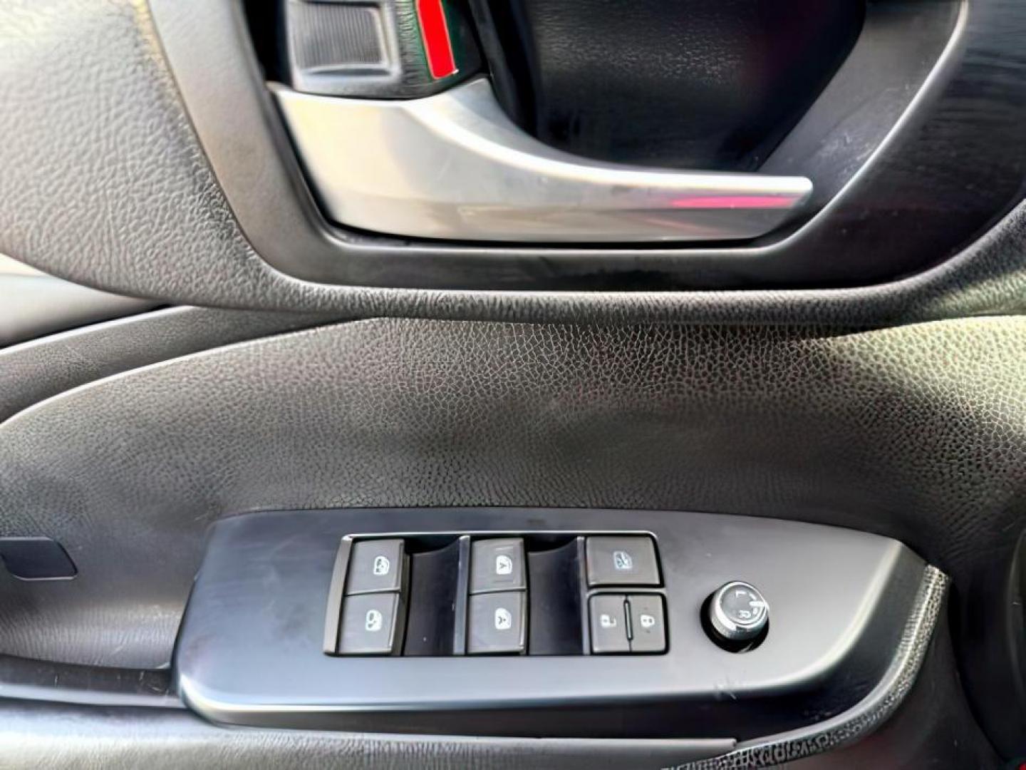 2018 Salsa Red Pearl /Black Toyota Highlander (5TDJZRFHXJS) with an 35L V-6 portdirect injection engine, Automatic transmission, located at 1175 N Woodruff Ave, Idaho Falls, ID, 83401, 43.506901, -111.999657 - At Timberline Auto, finding a great deal on your next vehicle is always easy! Our experienced sales staff's goal is to help find you the right vehicle at the right price! Our knowledgeable finance department has options for almost any credit score. We offer extended service contract options to prote - Photo#23