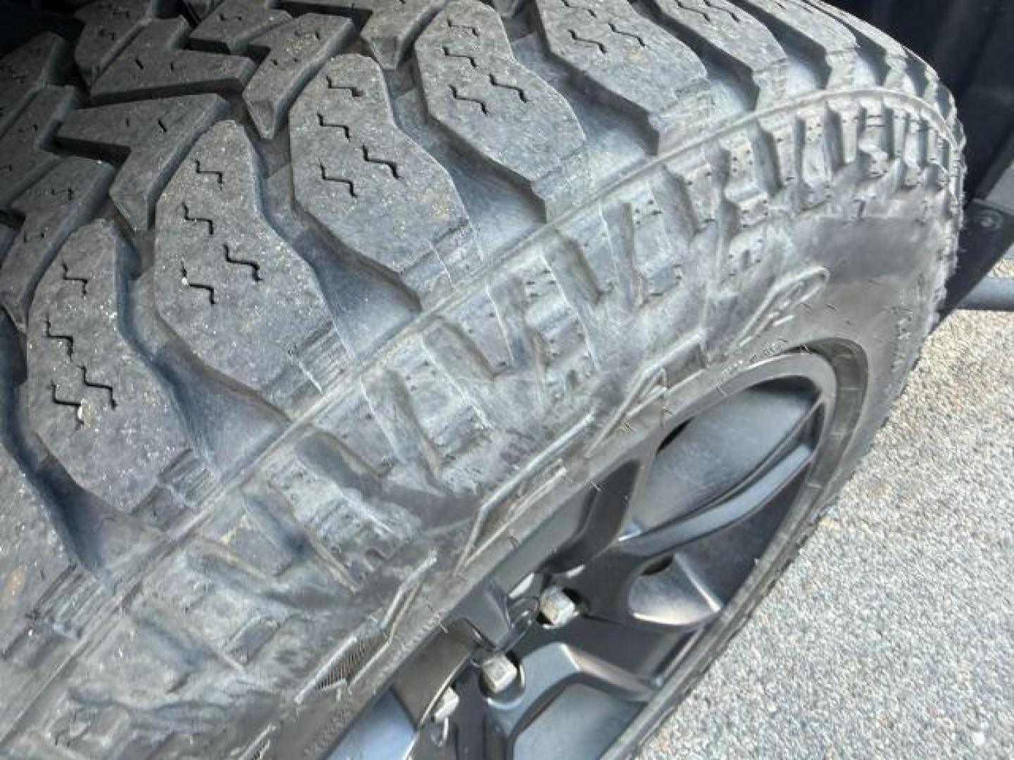 2023 SILVER /Diesel Gray/Black Ram 1500 (1C6SRFFM3PN) with an EcoDiesel 3L V-6 diesel direct injection engine, Automatic transmission, located at 1175 N Woodruff Ave, Idaho Falls, ID, 83401, 43.506901, -111.999657 - At Timberline Auto, finding a great deal on your next vehicle is always easy! Our experienced sales staff's goal is to help find you the right vehicle at the right price! Our knowledgeable finance department has options for almost any credit score. We offer extended service contract options to prote - Photo#33