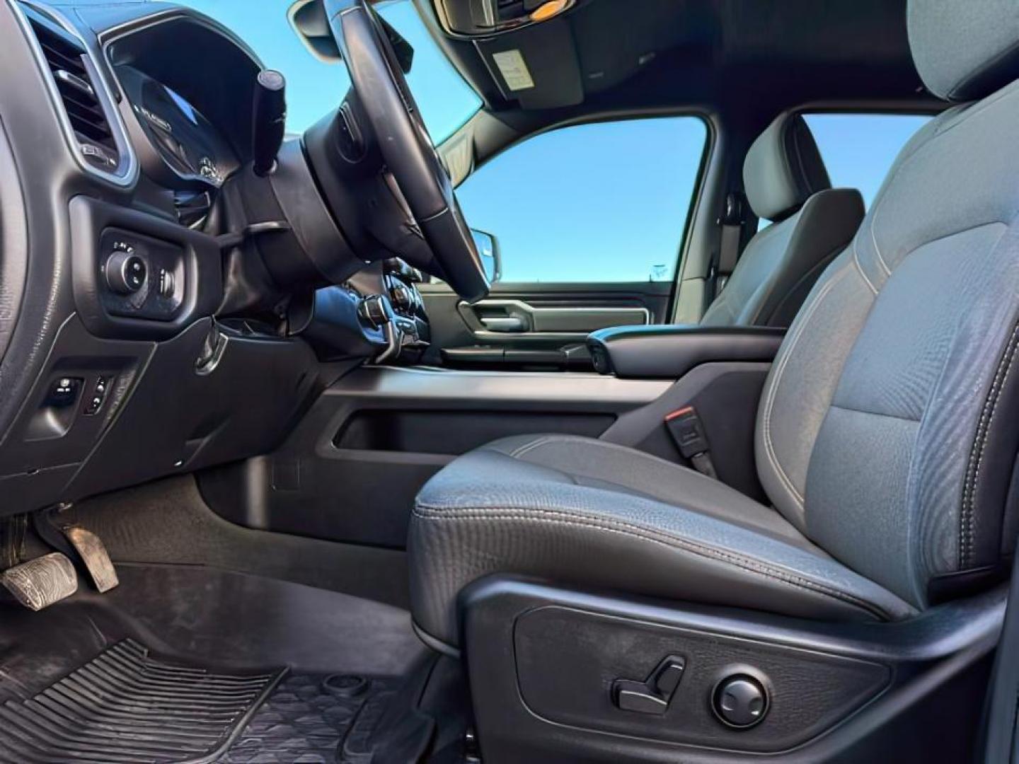 2023 SILVER /Diesel Gray/Black Ram 1500 (1C6SRFFM3PN) with an EcoDiesel 3L V-6 diesel direct injection engine, Automatic transmission, located at 1175 N Woodruff Ave, Idaho Falls, ID, 83401, 43.506901, -111.999657 - At Timberline Auto, finding a great deal on your next vehicle is always easy! Our experienced sales staff's goal is to help find you the right vehicle at the right price! Our knowledgeable finance department has options for almost any credit score. We offer extended service contract options to prote - Photo#11