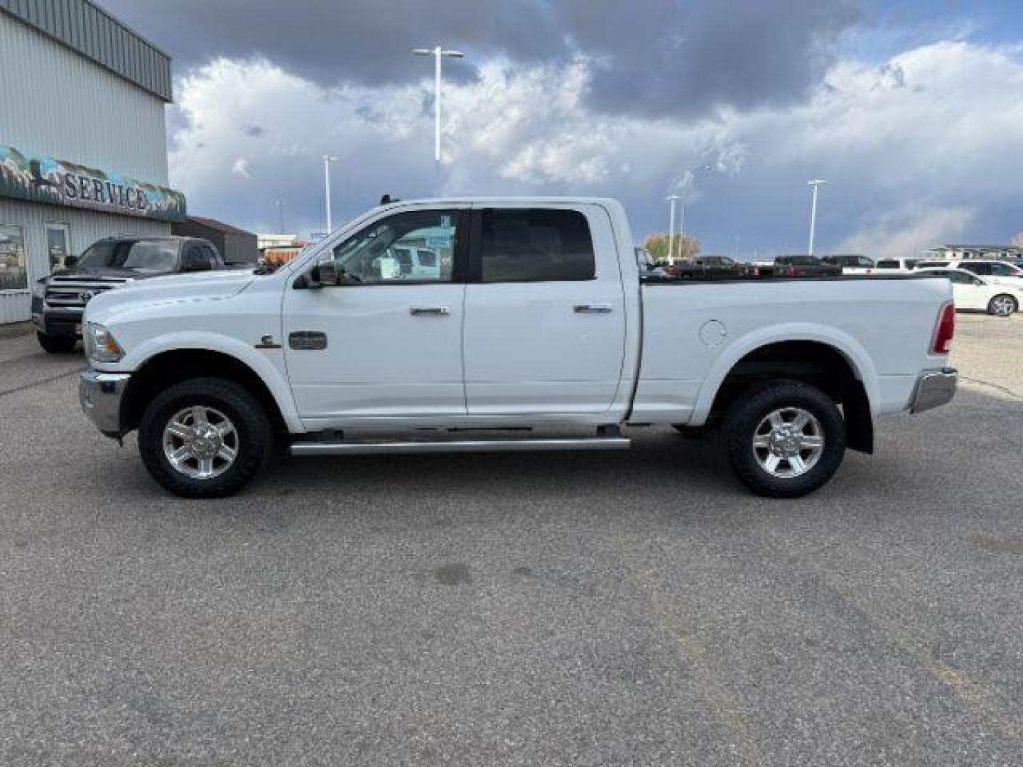 2013 Bright White Clearcoat /Light Frost Beige/Canyon Brown Ram 2500 (3C6UR5GL1DG) with an Cummins 67L I-6 diesel direct injection engine, Automatic transmission, located at 1175 N Woodruff Ave, Idaho Falls, ID, 83401, 43.506901, -111.999657 - At Timberline Auto, finding a great deal on your next vehicle is always easy! Our experienced sales staff's goal is to help find you the right vehicle at the right price! Our knowledgeable finance department has options for almost any credit score. We offer extended service contract options to prote - Photo#29