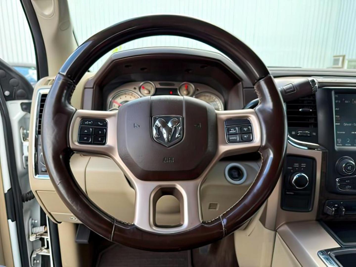 2013 Bright White Clearcoat /Light Frost Beige/Canyon Brown Ram 2500 (3C6UR5GL1DG) with an Cummins 67L I-6 diesel direct injection engine, Automatic transmission, located at 1175 N Woodruff Ave, Idaho Falls, ID, 83401, 43.506901, -111.999657 - At Timberline Auto, finding a great deal on your next vehicle is always easy! Our experienced sales staff's goal is to help find you the right vehicle at the right price! Our knowledgeable finance department has options for almost any credit score. We offer extended service contract options to prote - Photo#16