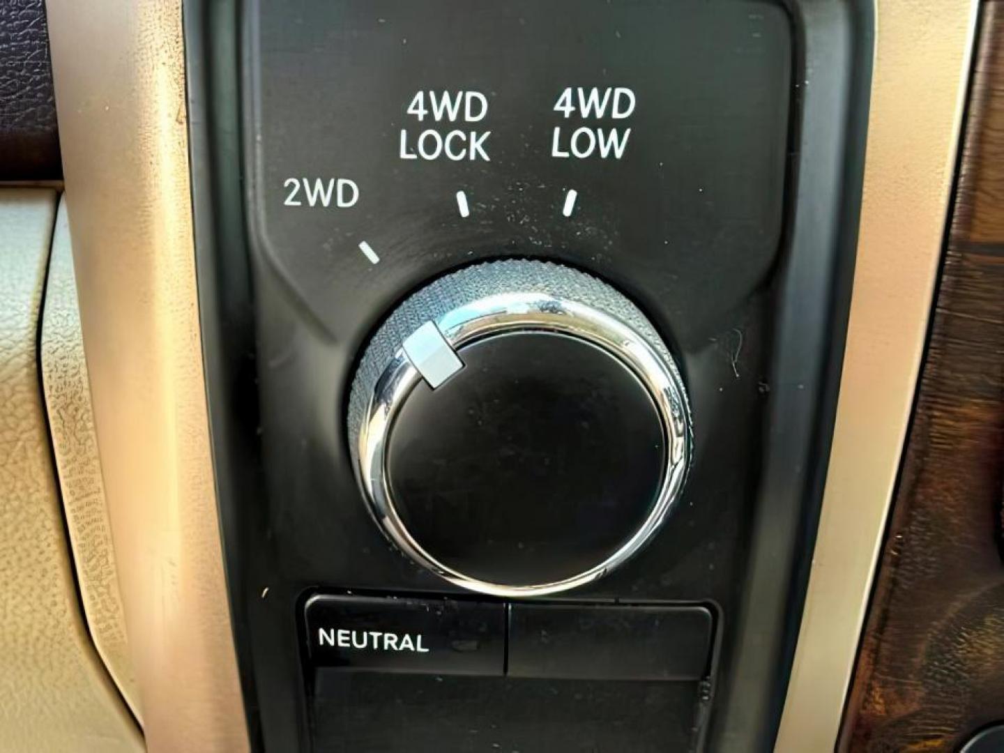 2013 Bright White Clearcoat /Light Frost Beige/Canyon Brown Ram 2500 (3C6UR5GL1DG) with an Cummins 67L I-6 diesel direct injection engine, Automatic transmission, located at 1175 N Woodruff Ave, Idaho Falls, ID, 83401, 43.506901, -111.999657 - At Timberline Auto, finding a great deal on your next vehicle is always easy! Our experienced sales staff's goal is to help find you the right vehicle at the right price! Our knowledgeable finance department has options for almost any credit score. We offer extended service contract options to prote - Photo#20