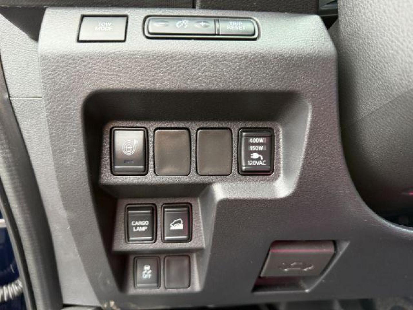 2022 Deep Blue Pearl /Charcoal Nissan Frontier (1N6ED1EK5NN) with an VQ 38L V-6 gasoline direct injection engine, Automatic transmission, located at 1175 N Woodruff Ave, Idaho Falls, ID, 83401, 43.506901, -111.999657 - At Timberline Auto, finding a great deal on your next vehicle is always easy! Our experienced sales staff's goal is to help find you the right vehicle at the right price! Our knowledgeable finance department has options for almost any credit score. We offer extended service contract options to prote - Photo#47