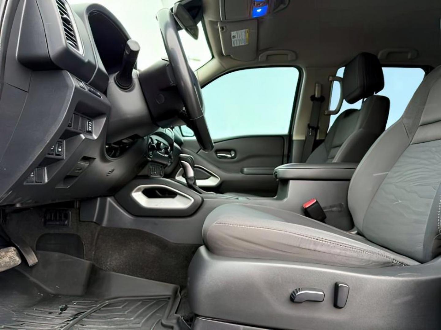 2022 Deep Blue Pearl /Charcoal Nissan Frontier (1N6ED1EK5NN) with an VQ 38L V-6 gasoline direct injection engine, Automatic transmission, located at 1175 N Woodruff Ave, Idaho Falls, ID, 83401, 43.506901, -111.999657 - At Timberline Auto, finding a great deal on your next vehicle is always easy! Our experienced sales staff's goal is to help find you the right vehicle at the right price! Our knowledgeable finance department has options for almost any credit score. We offer extended service contract options to prote - Photo#13