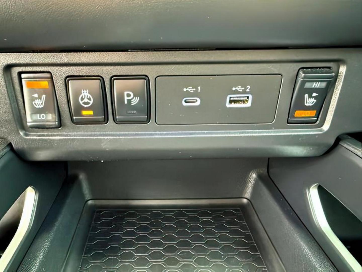 2022 Deep Blue Pearl /Charcoal Nissan Frontier (1N6ED1EK5NN) with an VQ 38L V-6 gasoline direct injection engine, Automatic transmission, located at 1175 N Woodruff Ave, Idaho Falls, ID, 83401, 43.506901, -111.999657 - At Timberline Auto, finding a great deal on your next vehicle is always easy! Our experienced sales staff's goal is to help find you the right vehicle at the right price! Our knowledgeable finance department has options for almost any credit score. We offer extended service contract options to prote - Photo#18