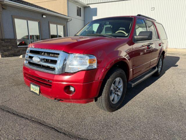 2009 RED /Charcoal Black Cloth Interior Ford Expedition XLT 4WD (1FMFU16509L) with an 5.4L V8 SOHC 16V engine, 6-Speed Automatic transmission, located at 1235 N Woodruff Ave., Idaho Falls, 83401, (208) 523-1053, 43.507172, -112.000488 - At Timberline Auto, finding a great deal on your next vehicle is always easy! Our experienced sales staff's goal is to help find you the right vehicle at the right price! Our knowledgeable finance department has options for almost any credit score. We offer extended service contract options to prote- Photo#23