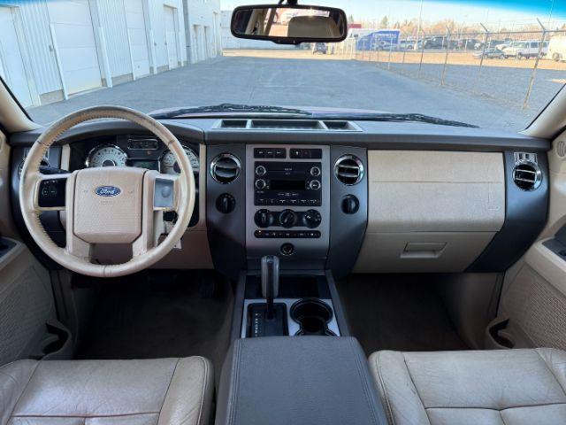 2009 RED /Charcoal Black Cloth Interior Ford Expedition XLT 4WD (1FMFU16509L) with an 5.4L V8 SOHC 16V engine, 6-Speed Automatic transmission, located at 1235 N Woodruff Ave., Idaho Falls, 83401, (208) 523-1053, 43.507172, -112.000488 - At Timberline Auto, finding a great deal on your next vehicle is always easy! Our experienced sales staff's goal is to help find you the right vehicle at the right price! Our knowledgeable finance department has options for almost any credit score. We offer extended service contract options to prote- Photo#42