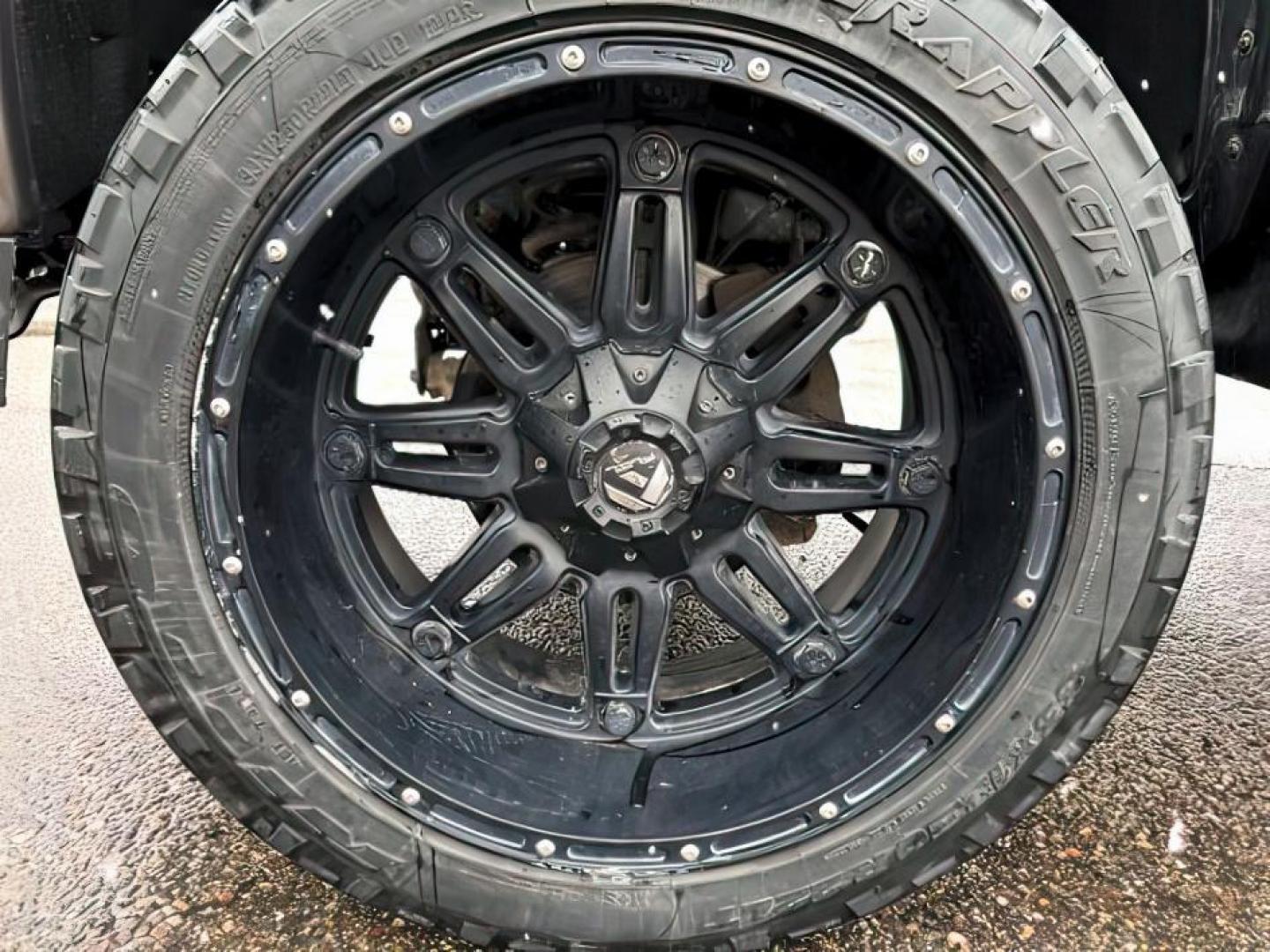 2014 Brownstone Metallic /Cocoa/Dune Chevrolet Silverado 1500 (3GCUKREC5EG) with an EcoTec3 53L V-8 gasoline direct injection engine, Automatic transmission, located at 1175 N Woodruff Ave, Idaho Falls, ID, 83401, 43.506901, -111.999657 - At Timberline Auto, finding a great deal on your next vehicle is always easy! Our experienced sales staff's goal is to help find you the right vehicle at the right price! Our knowledgeable finance department has options for almost any credit score. We offer extended service contract options to prote - Photo#9