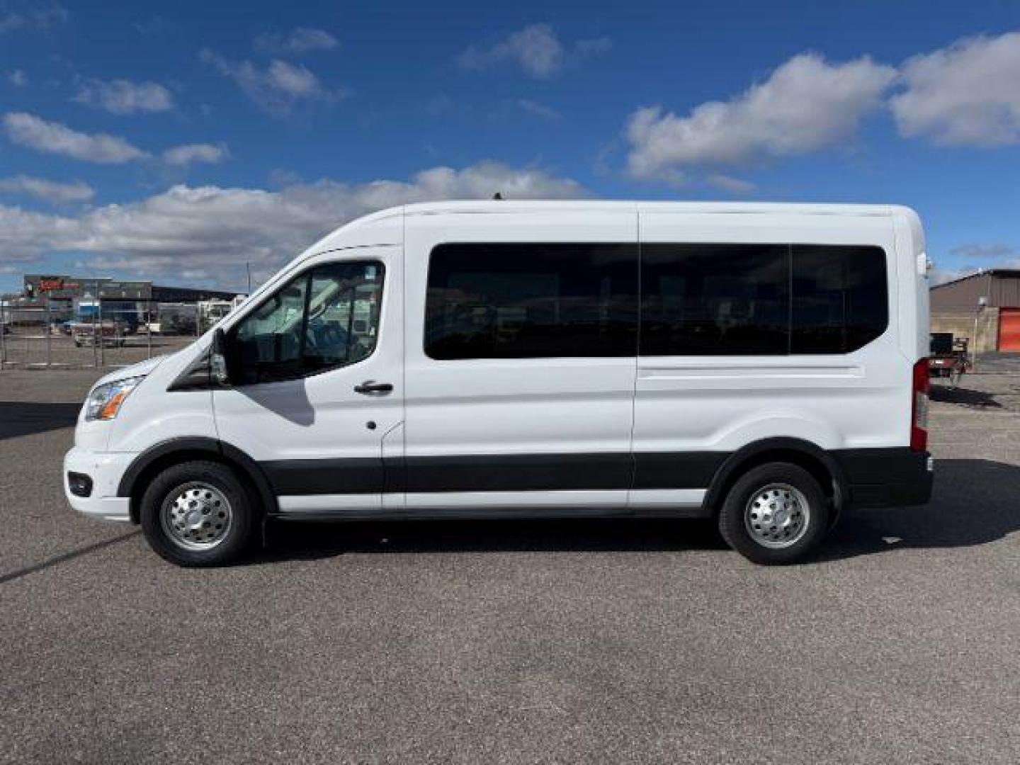 2022 Oxford White /Ebony Ford Transit-350 Passenger Van (1FBAX9C82NK) with an 35L V-6 portdirect injection engine, Automatic transmission, located at 1175 N Woodruff Ave, Idaho Falls, ID, 83401, 43.506901, -111.999657 - At Timberline Auto, finding a great deal on your next vehicle is always easy! Our experienced sales staff's goal is to help find you the right vehicle at the right price! Our knowledgeable finance department has options for almost any credit score. We offer extended service contract options to prote - Photo#23