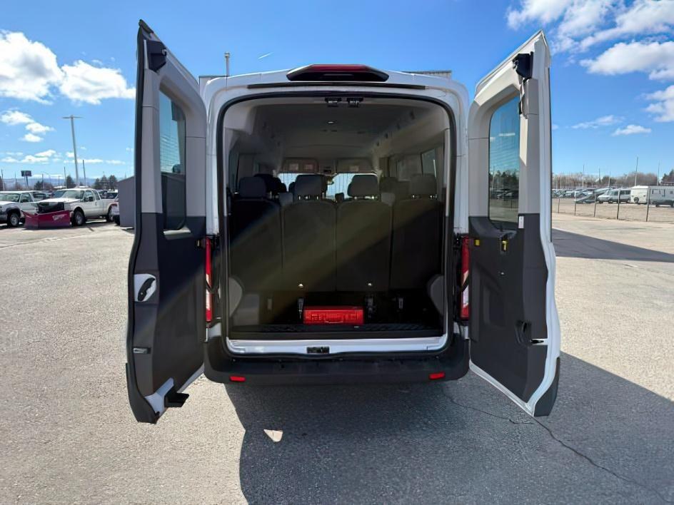 2022 Oxford White /Ebony Ford Transit Wagon XLT (1FBAX9C82NK) with an V6, 3.5L engine, 10-speed automatic transmission, located at 1175 N Woodruff Ave, Idaho Falls, ID, 83401, 43.506901, -111.999657 - <b>Vehicle Details</b><br>Discover the versatility and confidence of this pre-owned 2022 Ford Transit Wagon T-350 Med Roof Slide XL, a smart choice for families, shuttle service, or business use. With only 47,829 miles, this spacious passenger van delivers the capability you need with the comfort yo- Photo#26