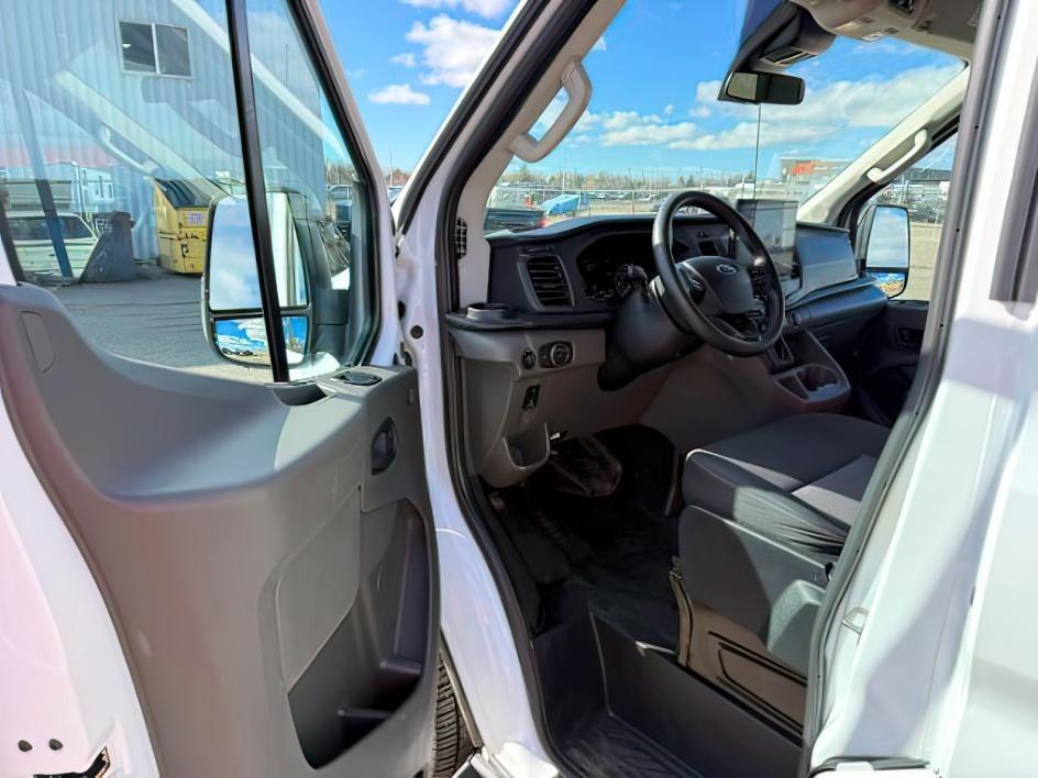 2022 Oxford White /Ebony Ford Transit Wagon XLT (1FBAX9C82NK) with an V6, 3.5L engine, 10-speed automatic transmission, located at 1175 N Woodruff Ave, Idaho Falls, ID, 83401, 43.506901, -111.999657 - <b>Vehicle Details</b><br>Discover the versatility and confidence of this pre-owned 2022 Ford Transit Wagon T-350 Med Roof Slide XL, a smart choice for families, shuttle service, or business use. With only 47,829 miles, this spacious passenger van delivers the capability you need with the comfort yo- Photo#33
