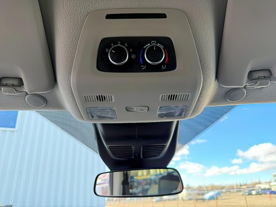 2022 Oxford White /Ebony Ford Transit Wagon XLT (1FBAX9C82NK) with an V6, 3.5L engine, 10-speed automatic transmission, located at 1175 N Woodruff Ave, Idaho Falls, ID, 83401, 43.506901, -111.999657 - <b>Vehicle Details</b><br>Discover the versatility and confidence of this pre-owned 2022 Ford Transit Wagon T-350 Med Roof Slide XL, a smart choice for families, shuttle service, or business use. With only 47,829 miles, this spacious passenger van delivers the capability you need with the comfort yo- Photo#39