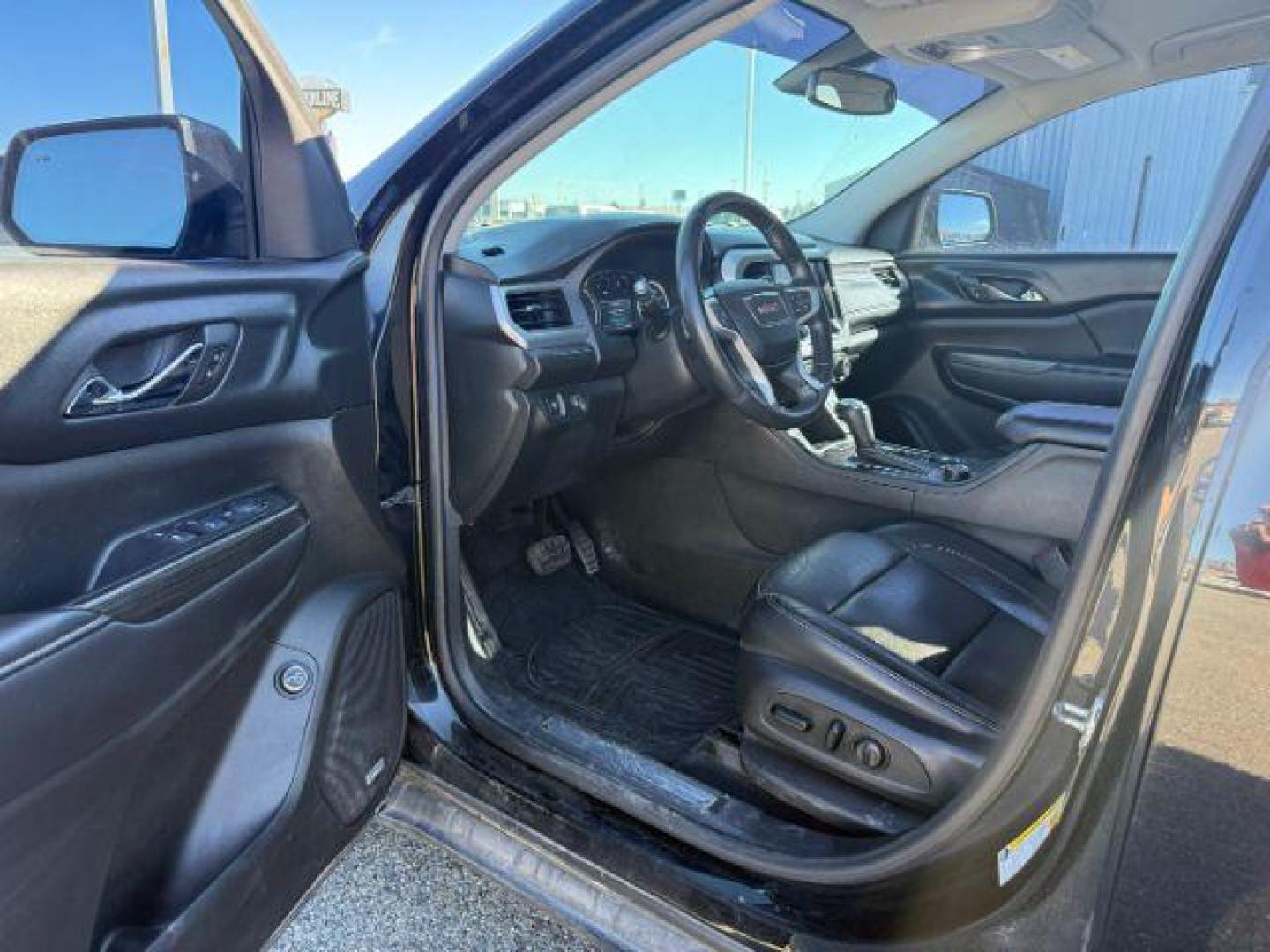 2017 BLACK /Jet Black GMC Acadia (1GKKNULS9HZ) with an 36L V-6 gasoline direct injection engine, Automatic transmission, located at 1175 N Woodruff Ave, Idaho Falls, ID, 83401, 43.506901, -111.999657 - At Timberline Auto, finding a great deal on your next vehicle is always easy! Our experienced sales staff's goal is to help find you the right vehicle at the right price! Our knowledgeable finance department has options for almost any credit score. We offer extended service contract options to prote - Photo#40