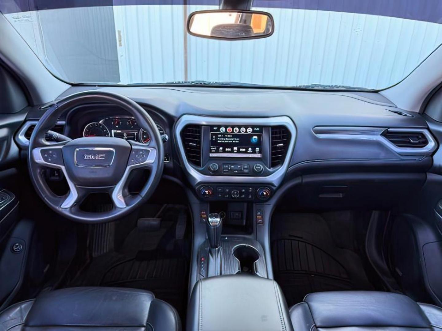 2017 BLACK /Jet Black GMC Acadia (1GKKNULS9HZ) with an 36L V-6 gasoline direct injection engine, Automatic transmission, located at 1175 N Woodruff Ave, Idaho Falls, ID, 83401, 43.506901, -111.999657 - At Timberline Auto, finding a great deal on your next vehicle is always easy! Our experienced sales staff's goal is to help find you the right vehicle at the right price! Our knowledgeable finance department has options for almost any credit score. We offer extended service contract options to prote - Photo#24