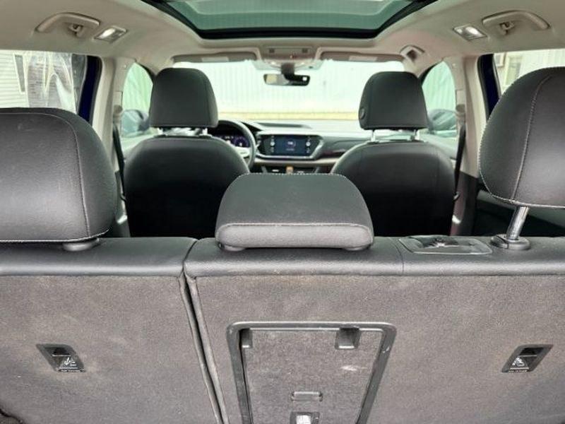 2022 Cornflower Blue /Gray/Black Volkswagen Taos SEL (3VV2X7B2XNM) with an 4 Cyl, 1.5L engine, 7-speed auto-shift manual transmission, located at 1175 N Woodruff Ave, Idaho Falls, ID, 83401, 43.506901, -111.999657 - <b>Vehicle Details</b><br>Looking for a stylish, capable SUV in Idaho Falls, ID? This pre-owned 2022 Volkswagen Taos SEL 4Motion delivers the comfort, technology, and confidence you want in a premium compact crossover. Equipped with AWD and a 4-cylinder, 1.5L gasoline engine, the Volkswagen Taos is- Photo#8