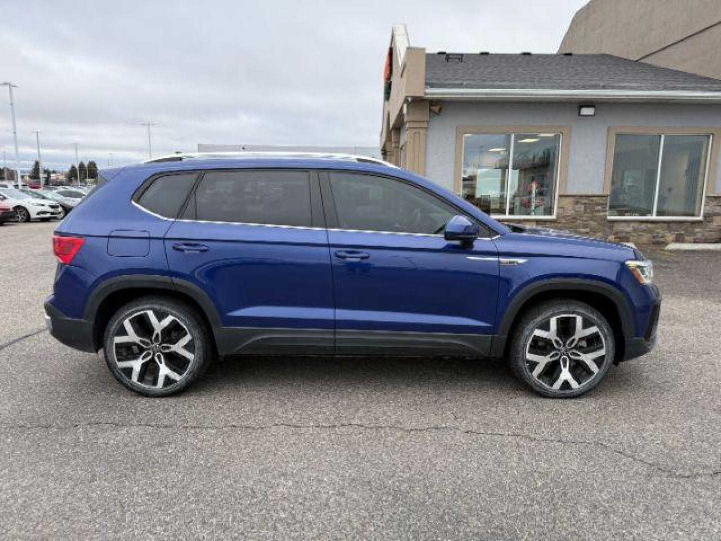 2022 Cornflower Blue /Gray/Black Volkswagen Taos (3VV2X7B2XNM) with an 15L I-4 gasoline direct injection engine, Automatic transmission, located at 1175 N Woodruff Ave, Idaho Falls, ID, 83401, 43.506901, -111.999657 - At Timberline Auto, finding a great deal on your next vehicle is always easy! Our experienced sales staff's goal is to help find you the right vehicle at the right price! Our knowledgeable finance department has options for almost any credit score. We offer extended service contract options to prote - Photo#31