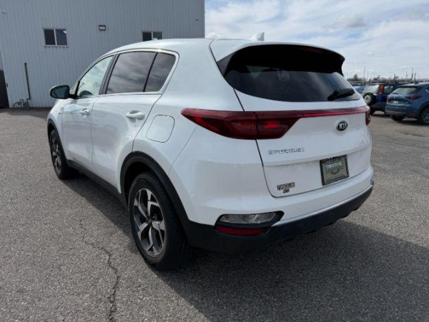 2021 Clear White /Black KIA Sportage (KNDPMCAC4M7) with an Theta II 24L I-4 gasoline direct injection engine, Automatic transmission, located at 1175 N Woodruff Ave, Idaho Falls, ID, 83401, 43.506901, -111.999657 - At Timberline Auto, finding a great deal on your next vehicle is always easy! Our experienced sales staff's goal is to help find you the right vehicle at the right price! Our knowledgeable finance department has options for almost any credit score. We offer extended service contract options to prote - Photo#28