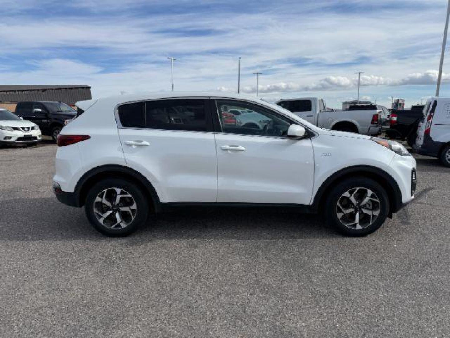 2021 Clear White /Black KIA Sportage (KNDPMCAC4M7) with an Theta II 24L I-4 gasoline direct injection engine, Automatic transmission, located at 1175 N Woodruff Ave, Idaho Falls, ID, 83401, 43.506901, -111.999657 - At Timberline Auto, finding a great deal on your next vehicle is always easy! Our experienced sales staff's goal is to help find you the right vehicle at the right price! Our knowledgeable finance department has options for almost any credit score. We offer extended service contract options to prote - Photo#34