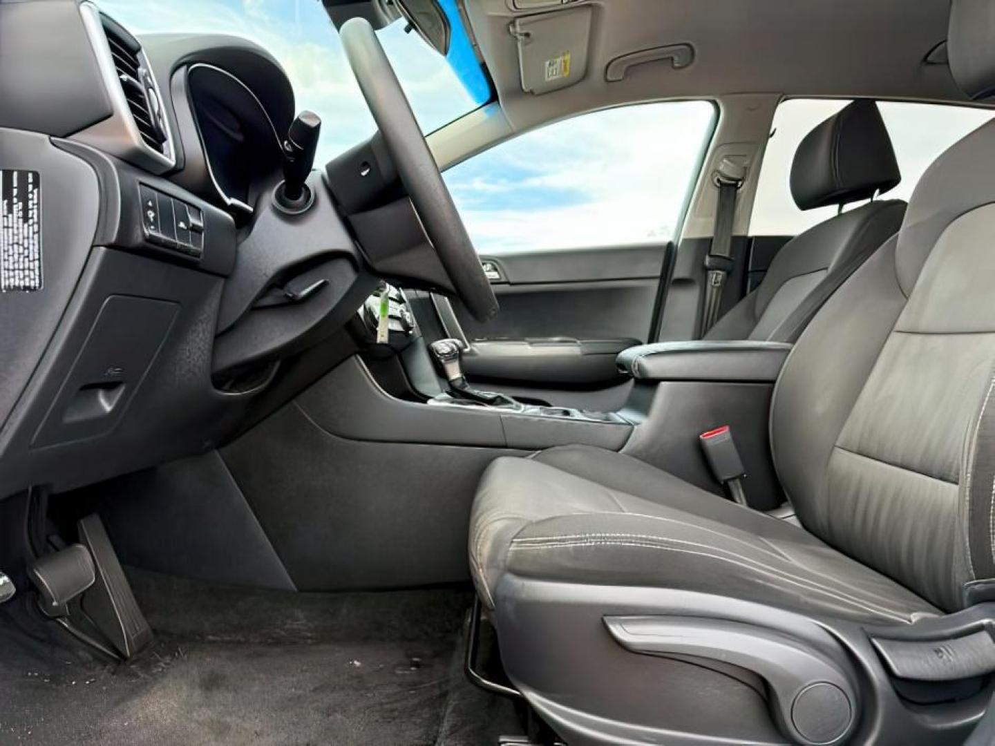 2021 Clear White /Black KIA Sportage (KNDPMCAC4M7) with an Theta II 24L I-4 gasoline direct injection engine, Automatic transmission, located at 1175 N Woodruff Ave, Idaho Falls, ID, 83401, 43.506901, -111.999657 - At Timberline Auto, finding a great deal on your next vehicle is always easy! Our experienced sales staff's goal is to help find you the right vehicle at the right price! Our knowledgeable finance department has options for almost any credit score. We offer extended service contract options to prote - Photo#13