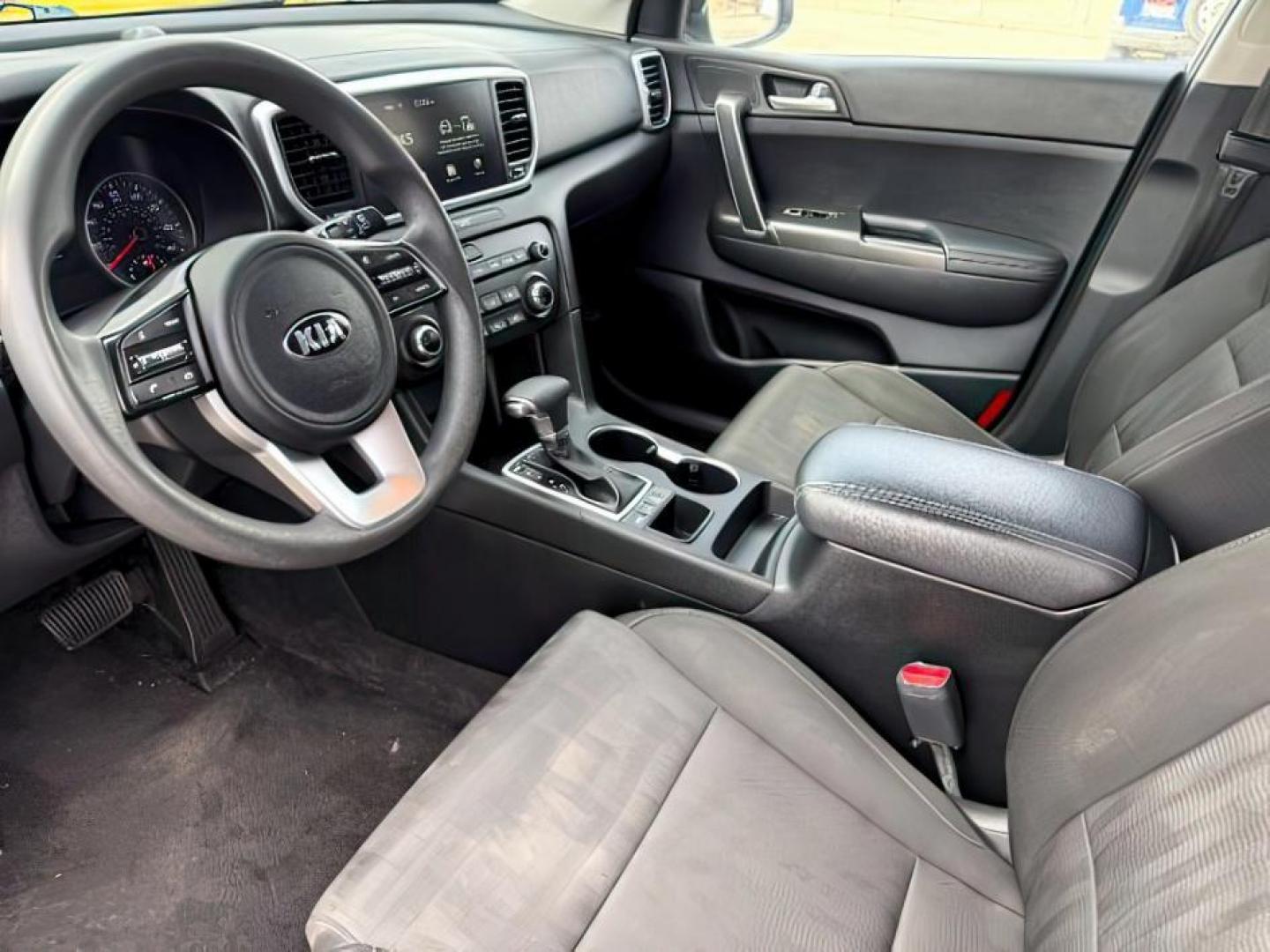 2021 Clear White /Black KIA Sportage (KNDPMCAC4M7) with an Theta II 24L I-4 gasoline direct injection engine, Automatic transmission, located at 1175 N Woodruff Ave, Idaho Falls, ID, 83401, 43.506901, -111.999657 - At Timberline Auto, finding a great deal on your next vehicle is always easy! Our experienced sales staff's goal is to help find you the right vehicle at the right price! Our knowledgeable finance department has options for almost any credit score. We offer extended service contract options to prote - Photo#14