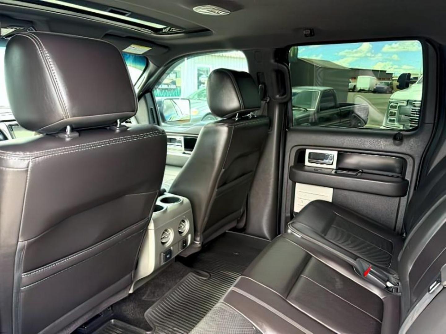 2012 BLACK /Steel Grey Ford F-150 XLT (1FTFW1EF5CK) with an 5L V-8 DOHC engine, AUTOMATIC transmission, located at 1235 N Woodruff Ave., Idaho Falls, 83401, (208) 523-1053, 43.507172, -112.000488 - At Timberline Auto, finding a great deal on your next vehicle is always easy! Our experienced sales staff's goal is to help find you the right vehicle at the right price! Our knowledgeable finance department has options for almost any credit score. We offer extended service contract options to prote - Photo#24