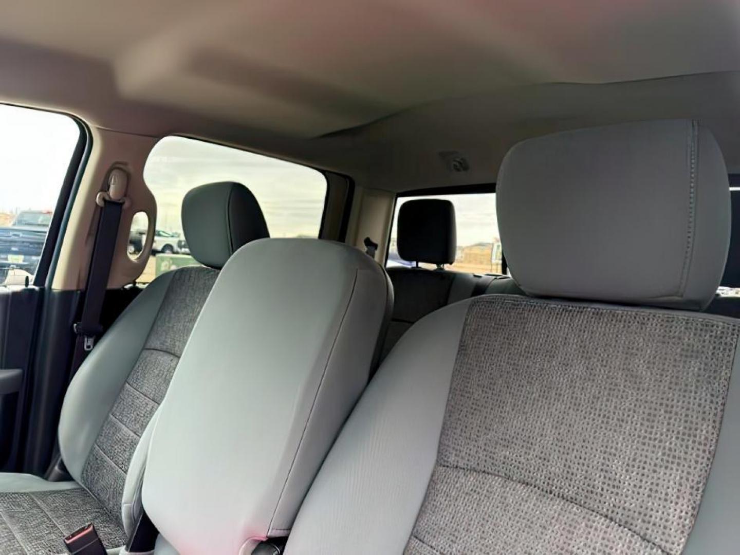 2015 Bright White Clearcoat /Diesel Gray/Black Ram 2500 SLT (3C6UR5DJ5FG) with an HEMI 6.4L V-8 VVT variable valve control engine, AUTOMATIC transmission, located at 1235 N Woodruff Ave., Idaho Falls, 83401, (208) 523-1053, 43.507172, -112.000488 - At Timberline Auto, finding a great deal on your next vehicle is always easy! Our experienced sales staff's goal is to help find you the right vehicle at the right price! Our knowledgeable finance department has options for almost any credit score. We offer extended service contract options to prote - Photo#18