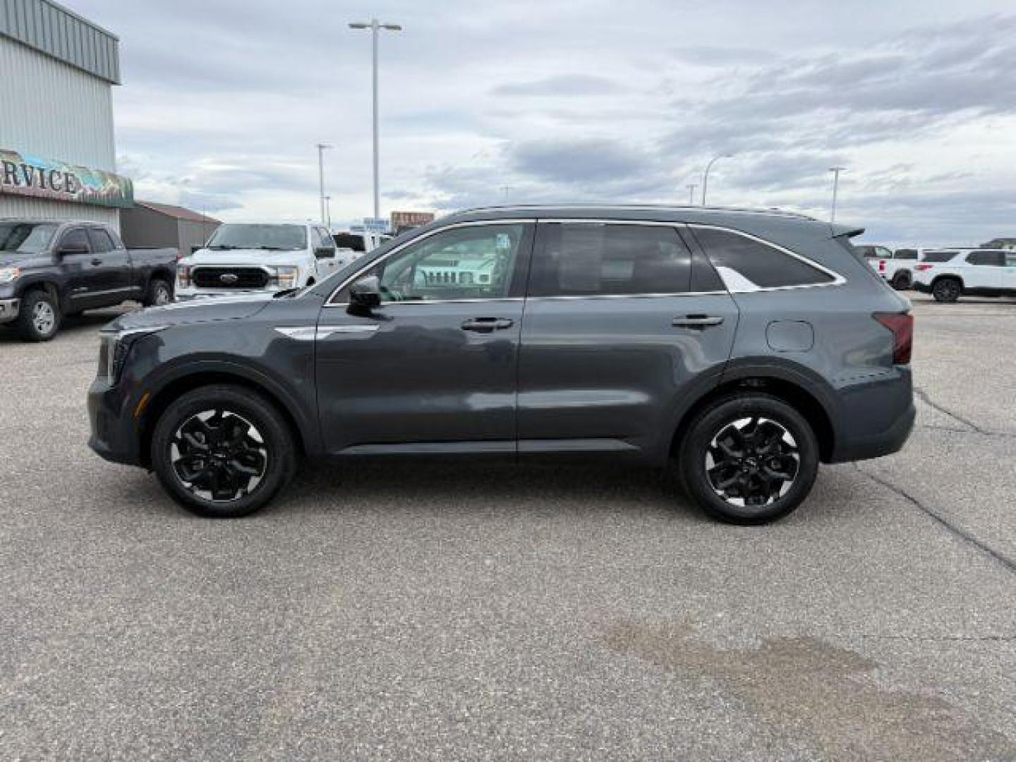 2024 GREY /Black Kia Sorento S (5XYRLDJC9RG) with an 2.5L I-4 port/direct injection engine, AUTOMATIC transmission, located at 1235 N Woodruff Ave., Idaho Falls, 83401, (208) 523-1053, 43.507172, -112.000488 - Photo#29