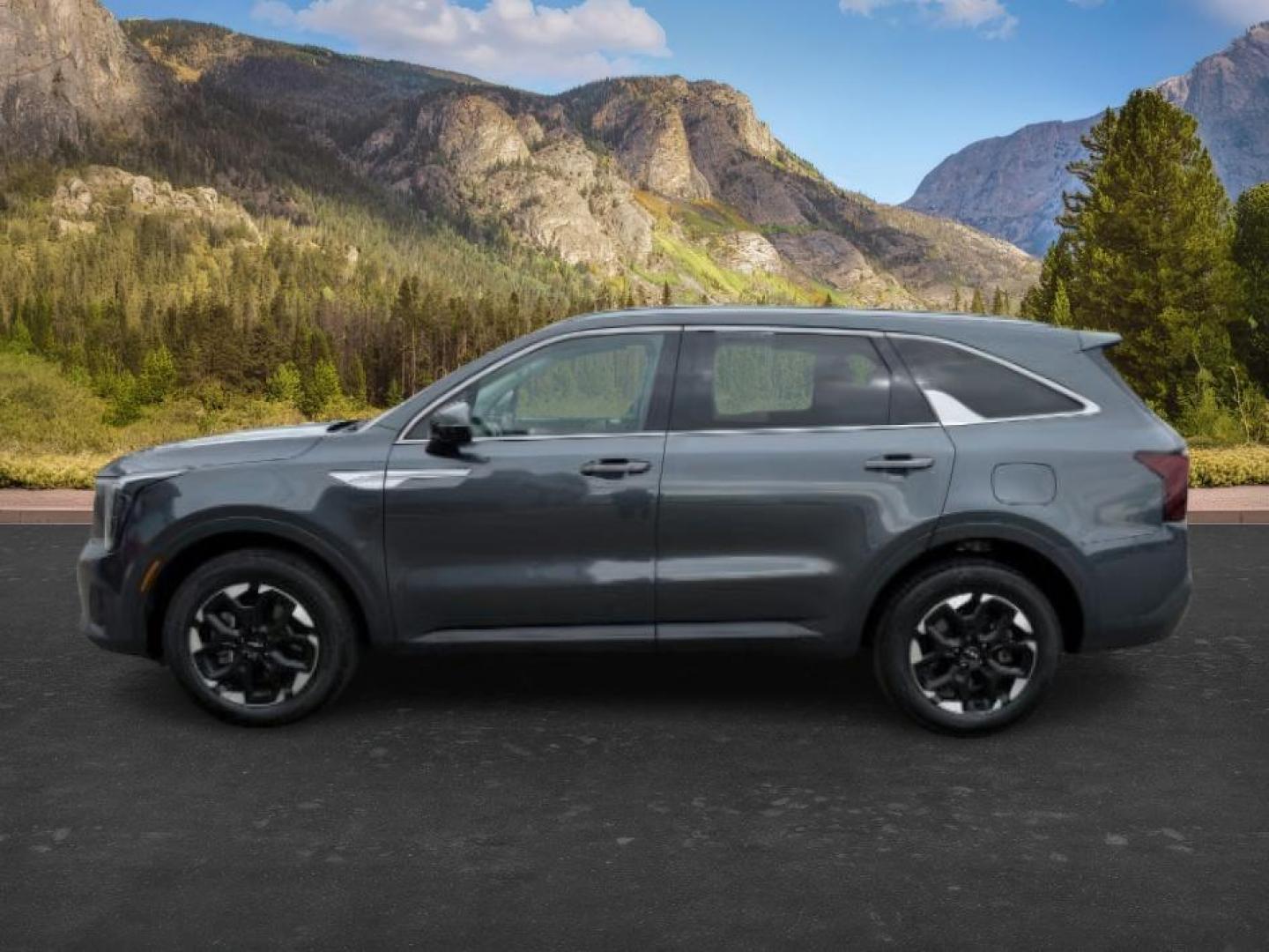 2024 GREY /Black KIA Sorento (5XYRLDJC9RG) with an 25L I-4 portdirect injection engine, Automatic transmission, located at 1175 N Woodruff Ave, Idaho Falls, ID, 83401, 43.506901, -111.999657 - At Timberline Auto, finding a great deal on your next vehicle is always easy! Our experienced sales staff's goal is to help find you the right vehicle at the right price! Our knowledgeable finance department has options for almost any credit score. We offer extended service contract options to prote - Photo#1