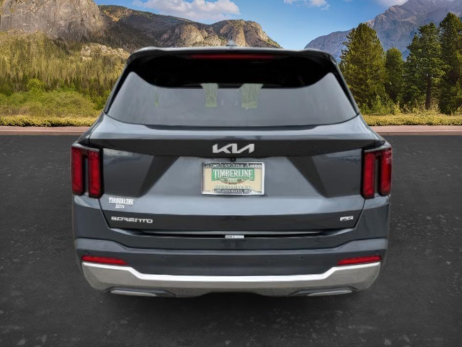 2024 GRAY /Black Kia Sorento S (5XYRLDJC9RG) with an 2.5L I-4 port/direct injection engine, AUTOMATIC transmission, located at 1235 N Woodruff Ave., Idaho Falls, 83401, (208) 523-1053, 43.507172, -112.000488 - 2024 Kia Sorento AWD powered by a 2.5L 4-cylinder engine paired with an 8-speed automatic transmission. Midsize SUV offering solid everyday performance, smooth shifting, and all-weather traction for Idaho driving conditions. Features include touchscreen infotainment, Bluetooth connectivity, Apple Ca- Photo#3
