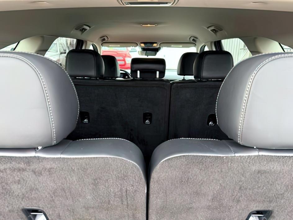 2024 GRAY /Black Kia Sorento S (5XYRLDJC9RG) with an 2.5L I-4 port/direct injection engine, AUTOMATIC transmission, located at 1235 N Woodruff Ave., Idaho Falls, 83401, (208) 523-1053, 43.507172, -112.000488 - 2024 Kia Sorento AWD powered by a 2.5L 4-cylinder engine paired with an 8-speed automatic transmission. Midsize SUV offering solid everyday performance, smooth shifting, and all-weather traction for Idaho driving conditions. Features include touchscreen infotainment, Bluetooth connectivity, Apple Ca- Photo#6