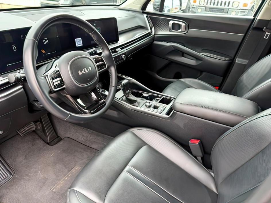 2024 GRAY /Black Kia Sorento S (5XYRLDJC9RG) with an 2.5L I-4 port/direct injection engine, AUTOMATIC transmission, located at 1235 N Woodruff Ave., Idaho Falls, 83401, (208) 523-1053, 43.507172, -112.000488 - 2024 Kia Sorento AWD powered by a 2.5L 4-cylinder engine paired with an 8-speed automatic transmission. Midsize SUV offering solid everyday performance, smooth shifting, and all-weather traction for Idaho driving conditions. Features include touchscreen infotainment, Bluetooth connectivity, Apple Ca- Photo#14