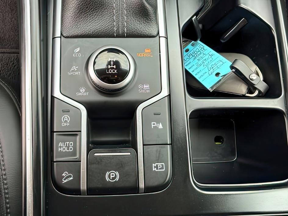 2024 GRAY /Black Kia Sorento S (5XYRLDJC9RG) with an 2.5L I-4 port/direct injection engine, AUTOMATIC transmission, located at 1235 N Woodruff Ave., Idaho Falls, 83401, (208) 523-1053, 43.507172, -112.000488 - 2024 Kia Sorento AWD powered by a 2.5L 4-cylinder engine paired with an 8-speed automatic transmission. Midsize SUV offering solid everyday performance, smooth shifting, and all-weather traction for Idaho driving conditions. Features include touchscreen infotainment, Bluetooth connectivity, Apple Ca- Photo#19