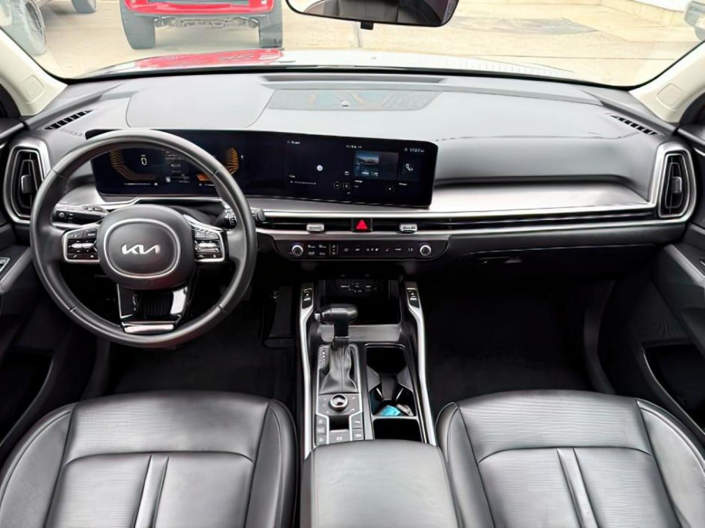 2024 GREY /Black KIA Sorento (5XYRLDJC9RG) with an 25L I-4 portdirect injection engine, Automatic transmission, located at 1175 N Woodruff Ave, Idaho Falls, ID, 83401, 43.506901, -111.999657 - At Timberline Auto, finding a great deal on your next vehicle is always easy! Our experienced sales staff's goal is to help find you the right vehicle at the right price! Our knowledgeable finance department has options for almost any credit score. We offer extended service contract options to prote - Photo#25