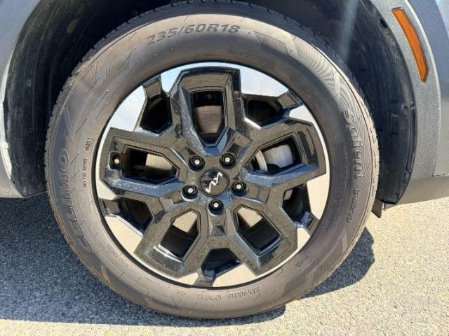 2024 GRAY /Black Kia Sorento S (5XYRLDJC9RG) with an 2.5L I-4 port/direct injection engine, AUTOMATIC transmission, located at 1235 N Woodruff Ave., Idaho Falls, 83401, (208) 523-1053, 43.507172, -112.000488 - 2024 Kia Sorento AWD powered by a 2.5L 4-cylinder engine paired with an 8-speed automatic transmission. Midsize SUV offering solid everyday performance, smooth shifting, and all-weather traction for Idaho driving conditions. Features include touchscreen infotainment, Bluetooth connectivity, Apple Ca- Photo#40