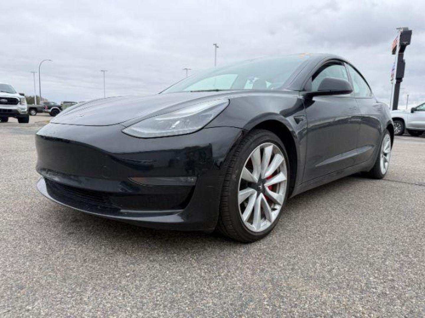 2022 BLACK /LEATHER Tesla Model 3 (5YJ3E1EBXNF) with an ELECTRIC engine, Automatic transmission, located at 1175 N Woodruff Ave, Idaho Falls, ID, 83401, 43.506901, -111.999657 - At Timberline Auto, finding a great deal on your next vehicle is always easy! Our experienced sales staff's goal is to help find you the right vehicle at the right price! Our knowledgeable finance department has options for almost any credit score. We offer extended service contract options to prote - Photo#21