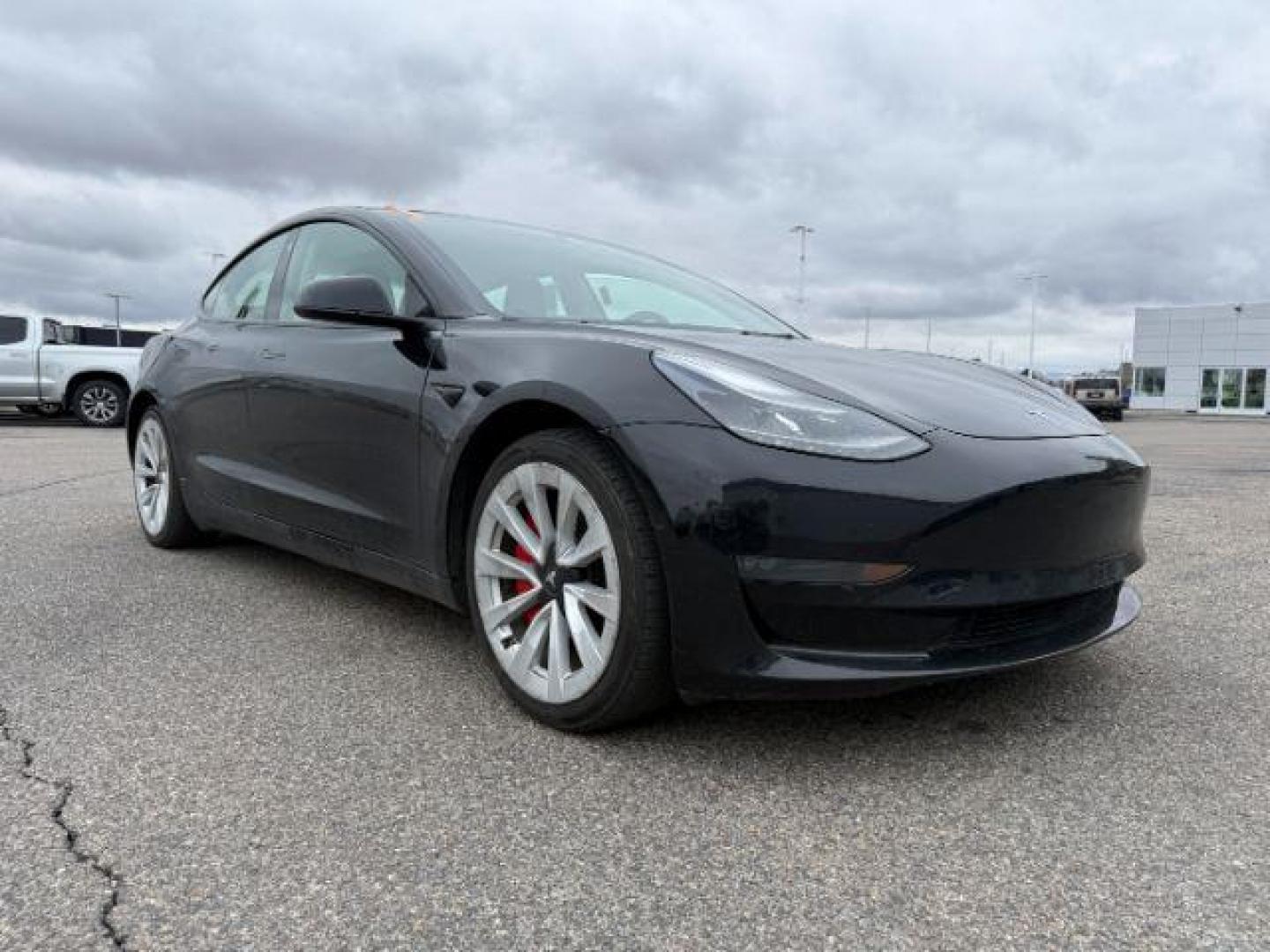 2022 BLACK /LEATHER Tesla Model 3 (5YJ3E1EBXNF) with an ELECTRIC engine, Automatic transmission, located at 1175 N Woodruff Ave, Idaho Falls, ID, 83401, 43.506901, -111.999657 - At Timberline Auto, finding a great deal on your next vehicle is always easy! Our experienced sales staff's goal is to help find you the right vehicle at the right price! Our knowledgeable finance department has options for almost any credit score. We offer extended service contract options to prote - Photo#27