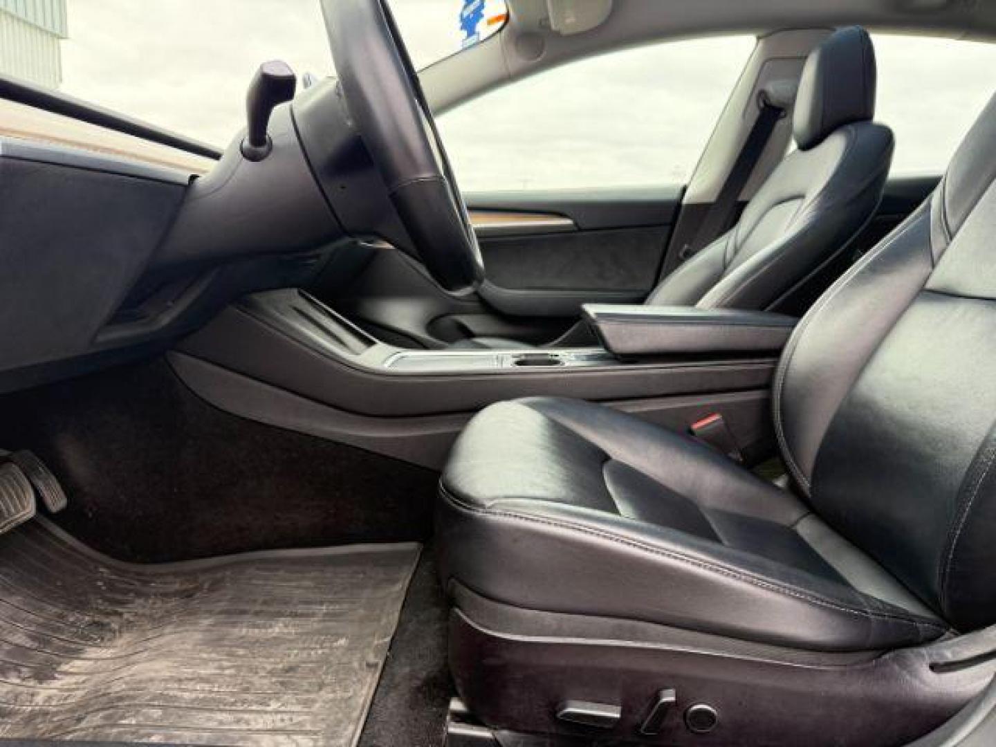 2022 BLACK /LEATHER Tesla Model 3 (5YJ3E1EBXNF) with an ELECTRIC engine, Automatic transmission, located at 1175 N Woodruff Ave, Idaho Falls, ID, 83401, 43.506901, -111.999657 - At Timberline Auto, finding a great deal on your next vehicle is always easy! Our experienced sales staff's goal is to help find you the right vehicle at the right price! Our knowledgeable finance department has options for almost any credit score. We offer extended service contract options to prote - Photo#31