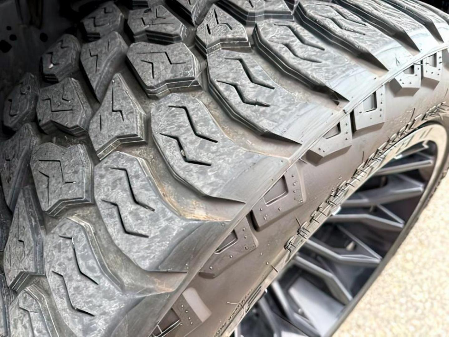 2022 Agate Black Metallic /Black w/Medium Dark Slate Ford F-150 (1FTFW1E86NK) with an EcoBoost 35L V-6 portdirect injection engine, Automatic transmission, located at 1175 N Woodruff Ave, Idaho Falls, ID, 83401, 43.506901, -111.999657 - At Timberline Auto, finding a great deal on your next vehicle is always easy! Our experienced sales staff's goal is to help find you the right vehicle at the right price! Our knowledgeable finance department has options for almost any credit score. We offer extended service contract options to prote - Photo#10