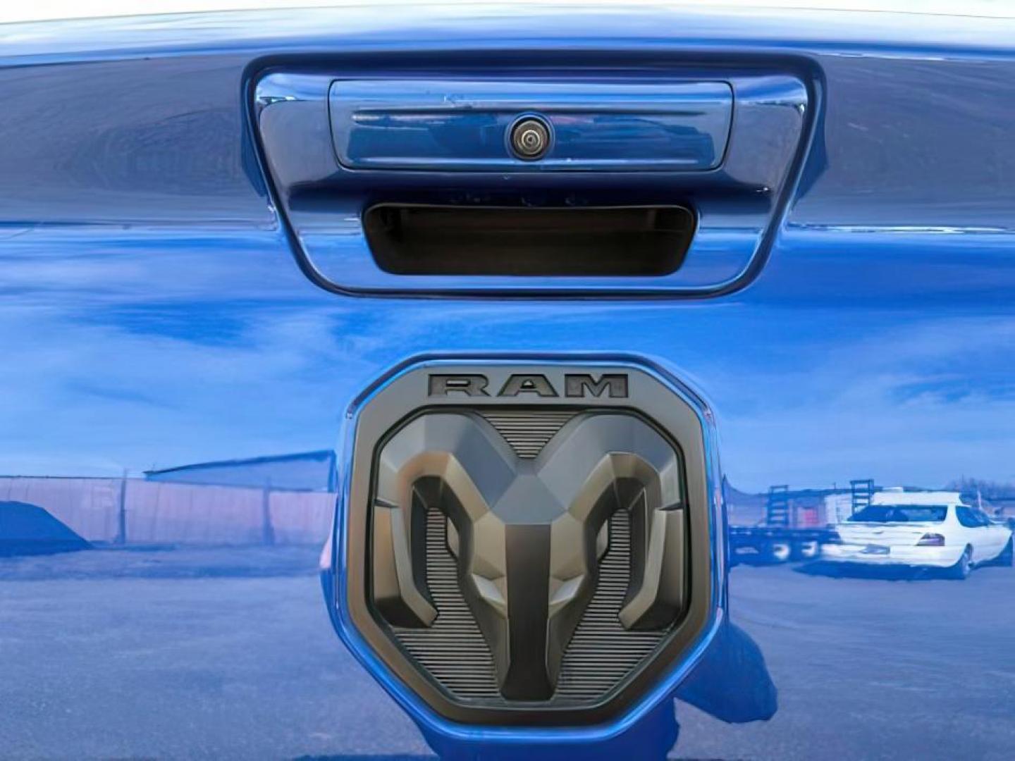 2019 BLUE /Black Ram 1500 (1C6SRFLT0KN) with an HEMI 57L V-8 variable valve control engine, Automatic transmission, located at 1175 N Woodruff Ave, Idaho Falls, ID, 83401, 43.506901, -111.999657 - At Timberline Auto, finding a great deal on your next vehicle is always easy! Our experienced sales staff's goal is to help find you the right vehicle at the right price! Our knowledgeable finance department has options for almost any credit score. We offer extended service contract options to prote - Photo#4