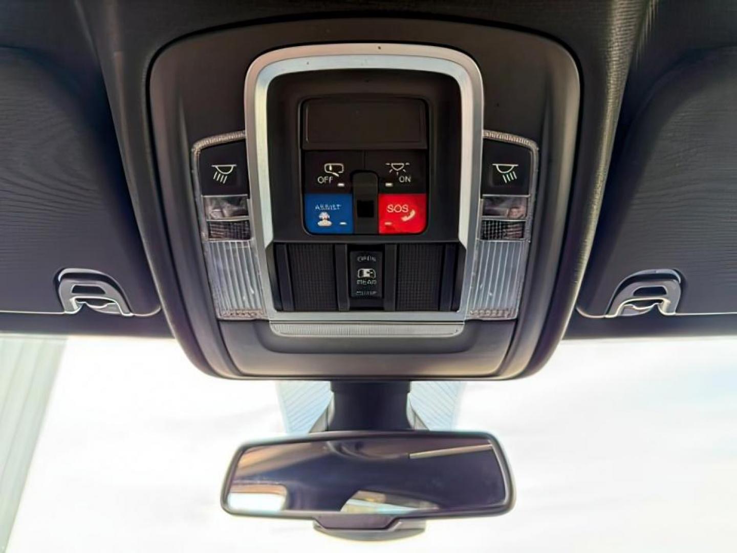 2019 BLUE /Black Ram 1500 (1C6SRFLT0KN) with an HEMI 57L V-8 variable valve control engine, Automatic transmission, located at 1175 N Woodruff Ave, Idaho Falls, ID, 83401, 43.506901, -111.999657 - At Timberline Auto, finding a great deal on your next vehicle is always easy! Our experienced sales staff's goal is to help find you the right vehicle at the right price! Our knowledgeable finance department has options for almost any credit score. We offer extended service contract options to prote - Photo#19