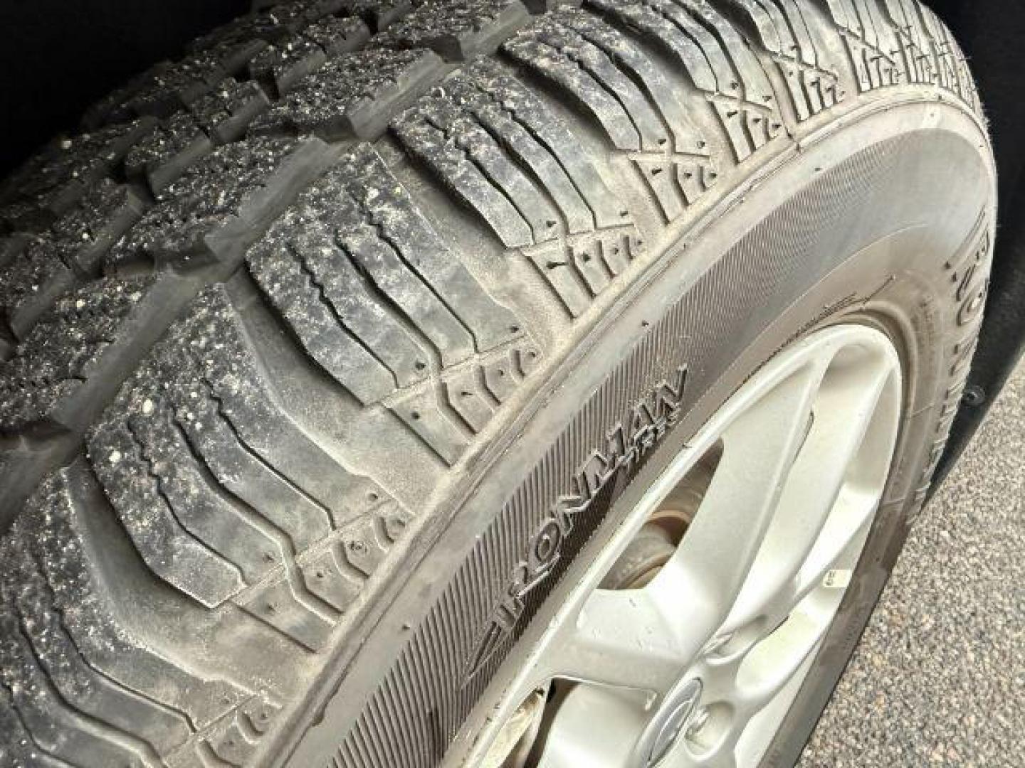 2024 BLACK /Black/Alloy/Black Chrysler Pacifica (2C4RC1BG9RR) with an Pentastar 36L V-6 DOHC engine, Automatic transmission, located at 1175 N Woodruff Ave, Idaho Falls, ID, 83401, 43.506901, -111.999657 - At Timberline Auto, finding a great deal on your next vehicle is always easy! Our experienced sales staff's goal is to help find you the right vehicle at the right price! Our knowledgeable finance department has options for almost any credit score. We offer extended service contract options to prote - Photo#39