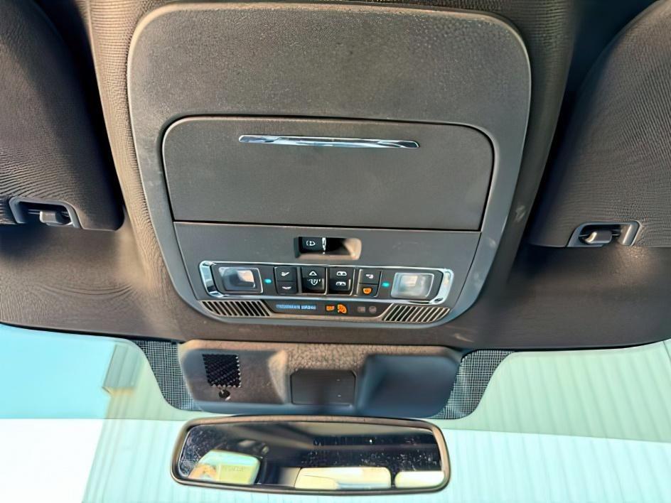 2021 BLUE /Black Ford F-150 Platinum (1FTFW1ED2MF) with an 3.5L V6 POWER BOOST HYBRID engine, AUTOMATIC transmission, located at 1235 N Woodruff Ave., Idaho Falls, 83401, (208) 523-1053, 43.507172, -112.000488 - At Timberline Auto, finding a great deal on your next vehicle is always easy! Our experienced sales staff's goal is to help find you the right vehicle at the right price! Our knowledgeable finance department has options for almost any credit score. We offer extended service contract options to prote- Photo#19