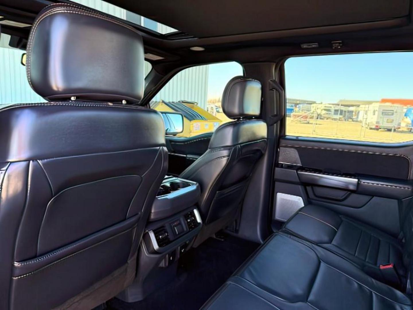 2021 BLUE /Black Ford F-150 (1FTFW1ED2MF) with an 35L V6 POWER BOOST HYBRID engine, Automatic transmission, located at 1175 N Woodruff Ave, Idaho Falls, ID, 83401, 43.506901, -111.999657 - At Timberline Auto, finding a great deal on your next vehicle is always easy! Our experienced sales staff's goal is to help find you the right vehicle at the right price! Our knowledgeable finance department has options for almost any credit score. We offer extended service contract options to prote - Photo#24