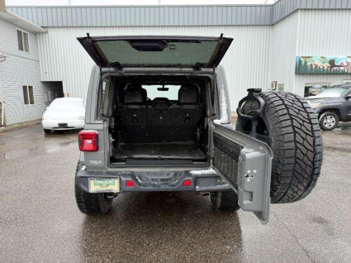 2019 GRAY /Black Jeep Wrangler Unlimited (1C4HJXEG4KW) with an Pentastar 36L V-6 DOHC engine, Automatic transmission, located at 1175 N Woodruff Ave, Idaho Falls, ID, 83401, 43.506901, -111.999657 - At Timberline Auto, finding a great deal on your next vehicle is always easy! Our experienced sales staff's goal is to help find you the right vehicle at the right price! Our knowledgeable finance department has options for almost any credit score. We offer extended service contract options to prote - Photo#30