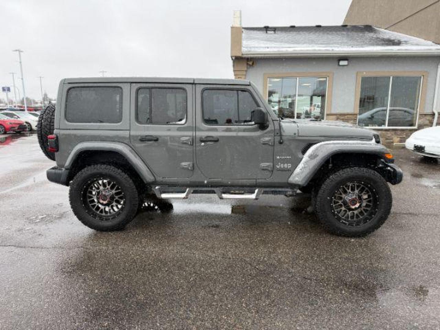 2019 GRAY /Black Jeep Wrangler Unlimited (1C4HJXEG4KW) with an Pentastar 36L V-6 DOHC engine, Automatic transmission, located at 1175 N Woodruff Ave, Idaho Falls, ID, 83401, 43.506901, -111.999657 - At Timberline Auto, finding a great deal on your next vehicle is always easy! Our experienced sales staff's goal is to help find you the right vehicle at the right price! Our knowledgeable finance department has options for almost any credit score. We offer extended service contract options to prote - Photo#33